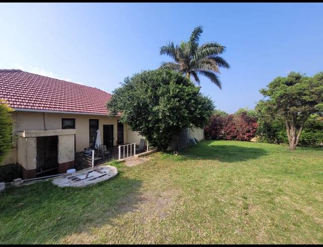 4 BEDROOM HOUSE FOR SALE IN MANABA BEACH